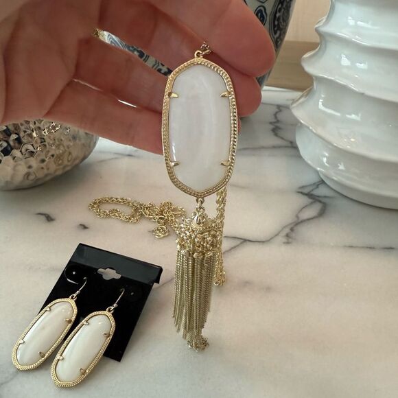 Kendra Scott Rayne necklace and earring set - Picture 4 of 5